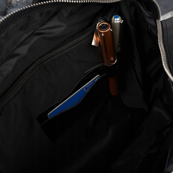 9901-BLACK,6 Torba na laptop z gładkiej skóry licowej Brodrene czarna