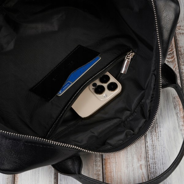 Torba na laptop z gładkiej skóry licowej Brodrene czarna