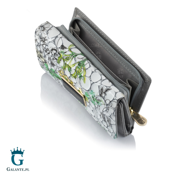 Nieduży portfel damski malowany w kwiaty PETERSON PH29 – zielony