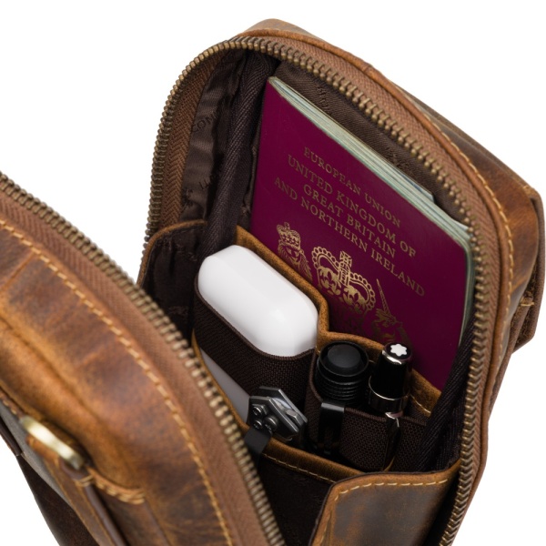 Skórzana saszetka podróżna Visconti S-45